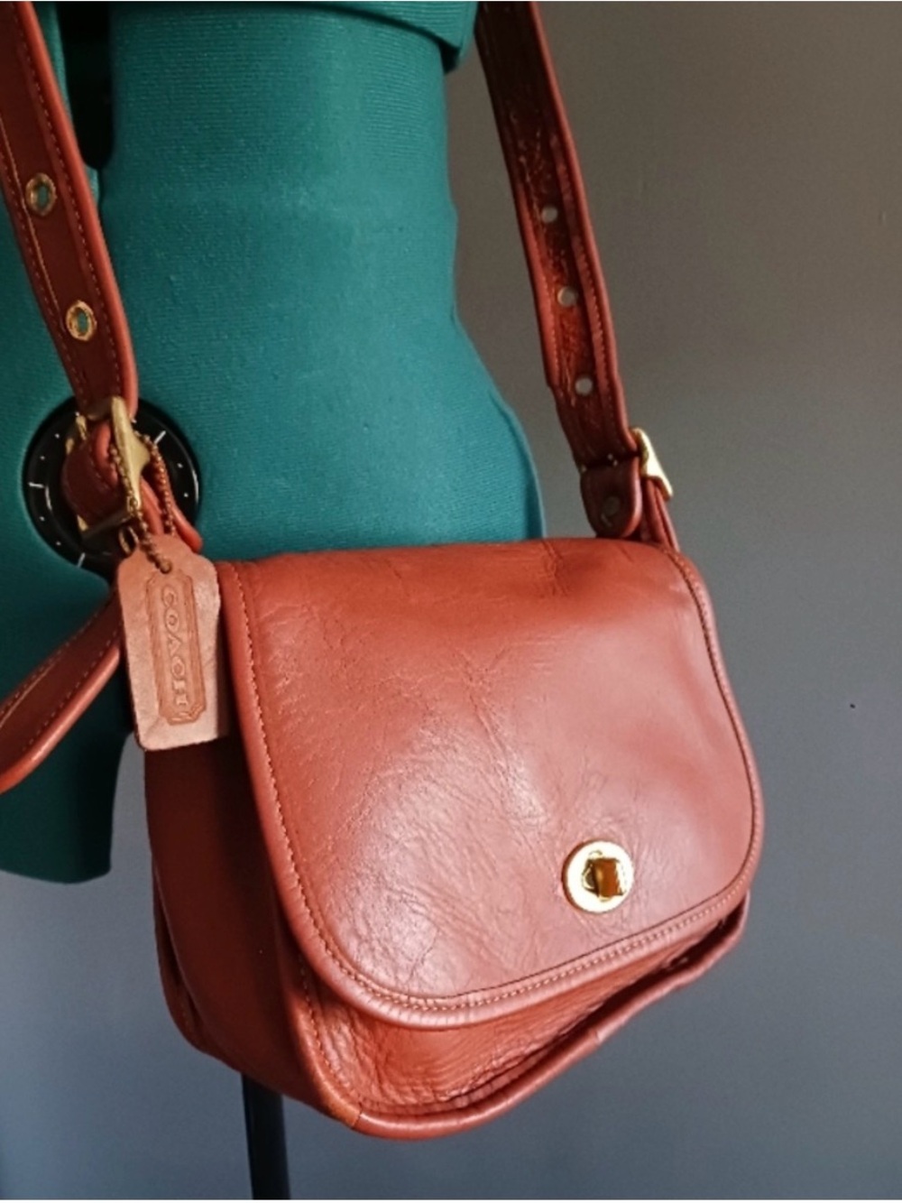Rare Vintage Coach Leather Crossbody Trail Bag - Picture 4 of 12